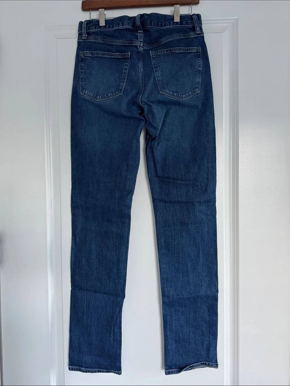 NWOT Uniqlo Men’s Slim Straight Middle Rise Blue Denim Jeans 28